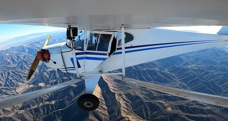 Fece precipitare il suo aereo per avere più like, ora rischia 20 di galera. Il VIDEO dello schianto