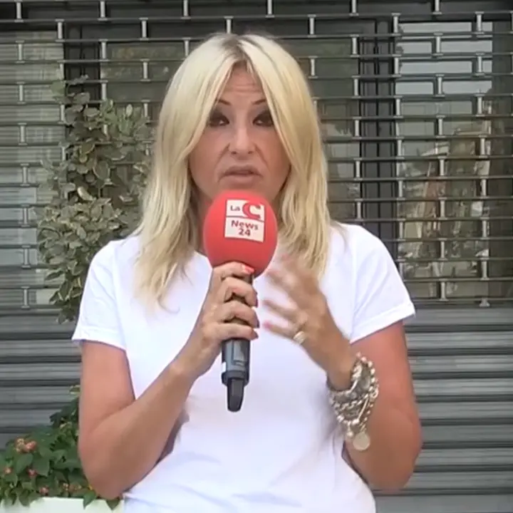 VOX POPULI | Cosenza, saldi in agrodolce. I titolari dei negozi si lamentano, i clienti anche - VIDEO