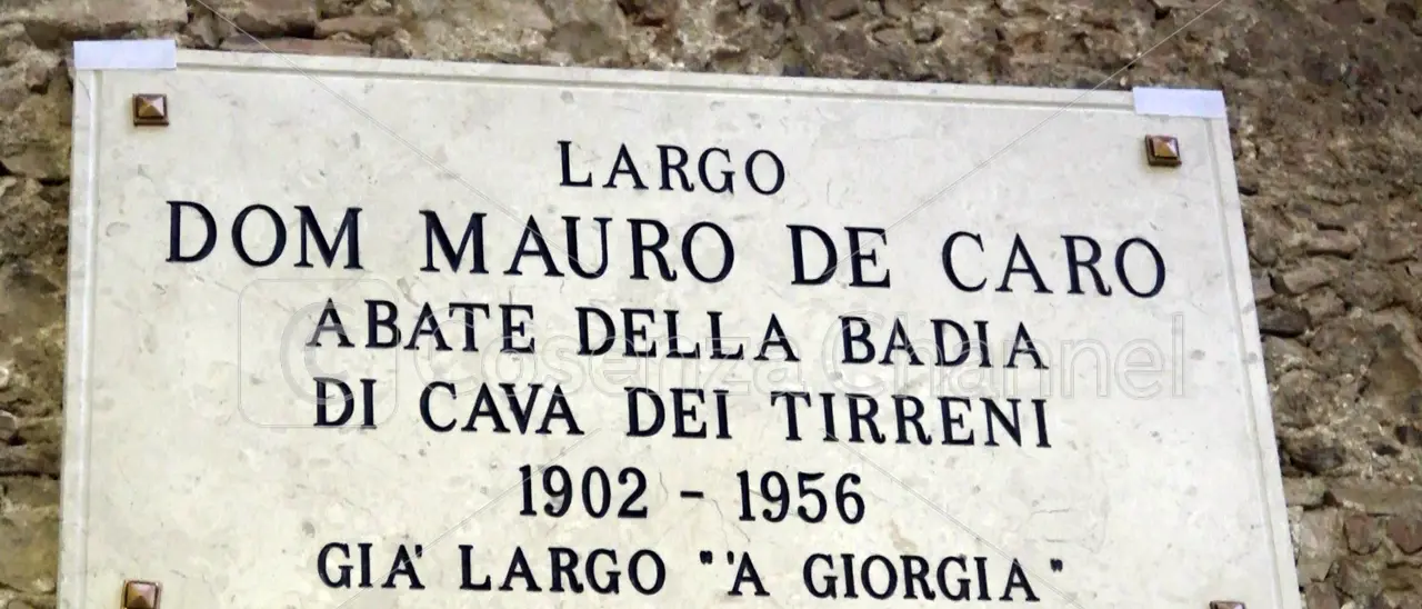 Cetraro celebra Dom Mauro De Caro con l’intitolazione di un largo