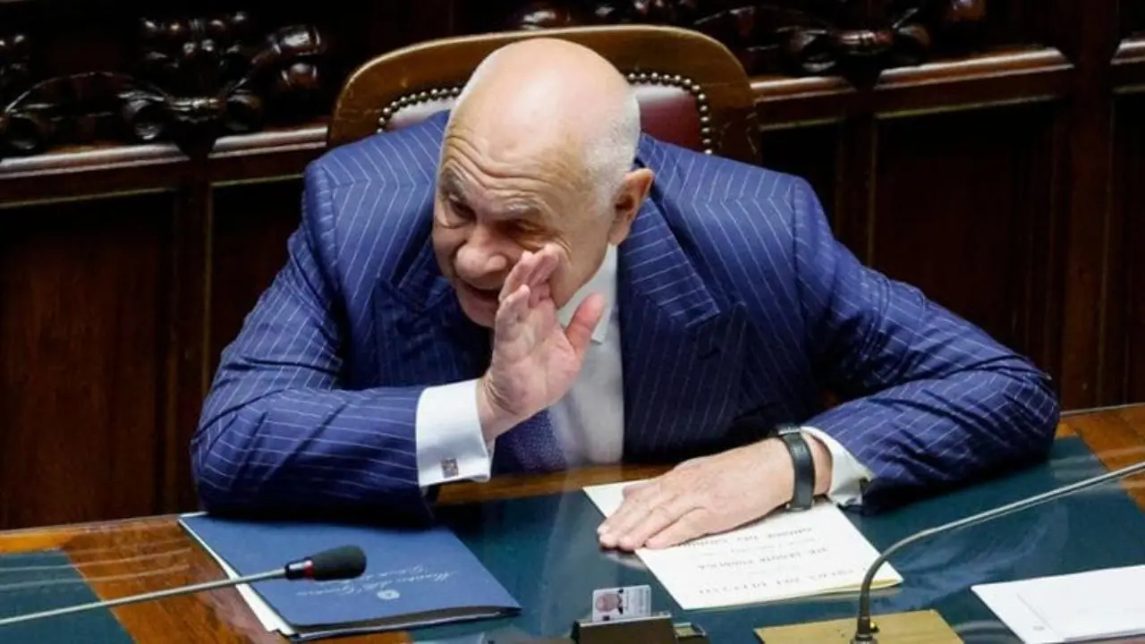 Cancellato l'abuso di ufficio e nuova stretta sulle intercettazioni: ok della Camera al ddl Nordio