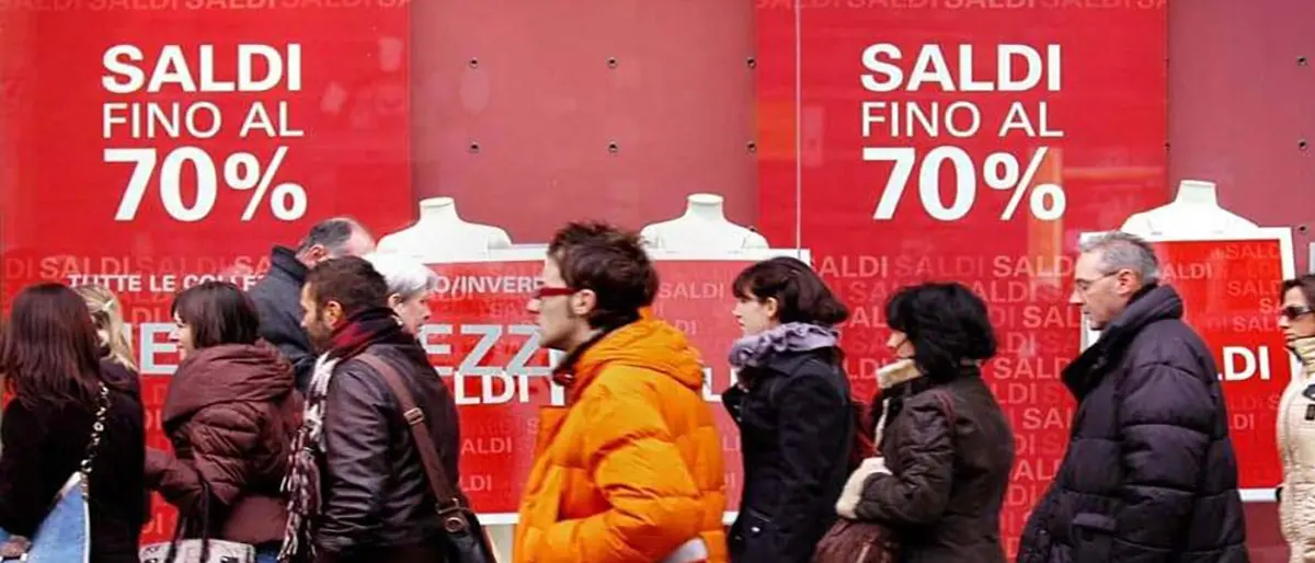 Saldi 2024, i calabresi non si fidano della Rete e acquistano nei negozi