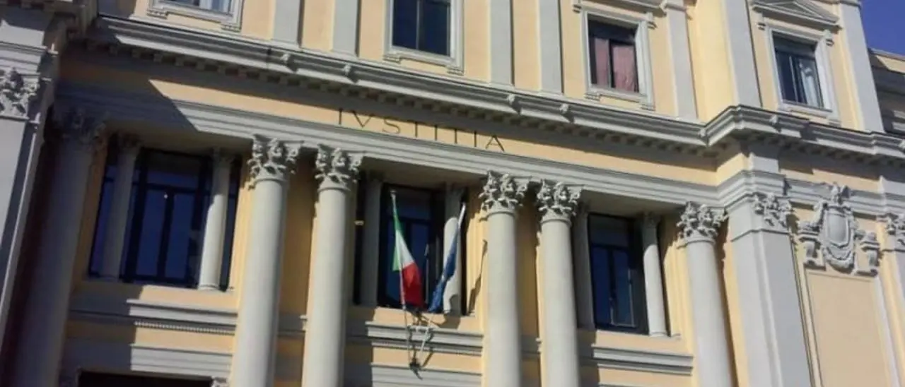 Minaccia e violenza privata, condanna confermata in Appello