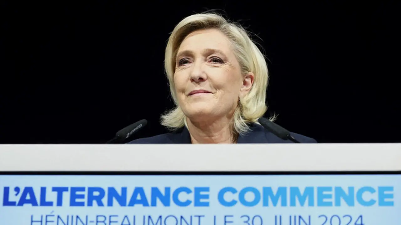 Elezioni in Francia, gli exit poll danno per vincente la sinistra