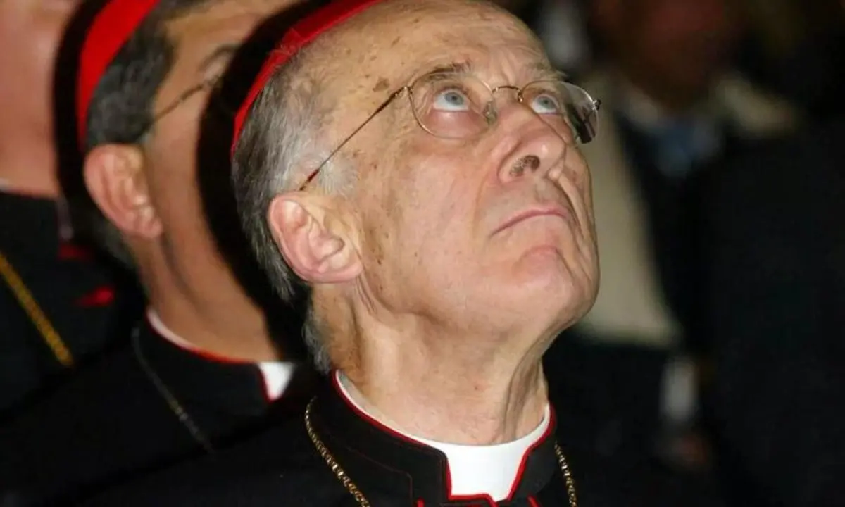 Il cardinale Camillo Ruini in terapia intensiva dopo un infarto