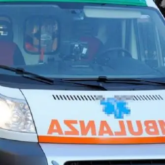 Muore durante la corsa in ospedale, c’era una convenzione per un’ambulanza h24 a Longobucco ma non è stata mai attivata.